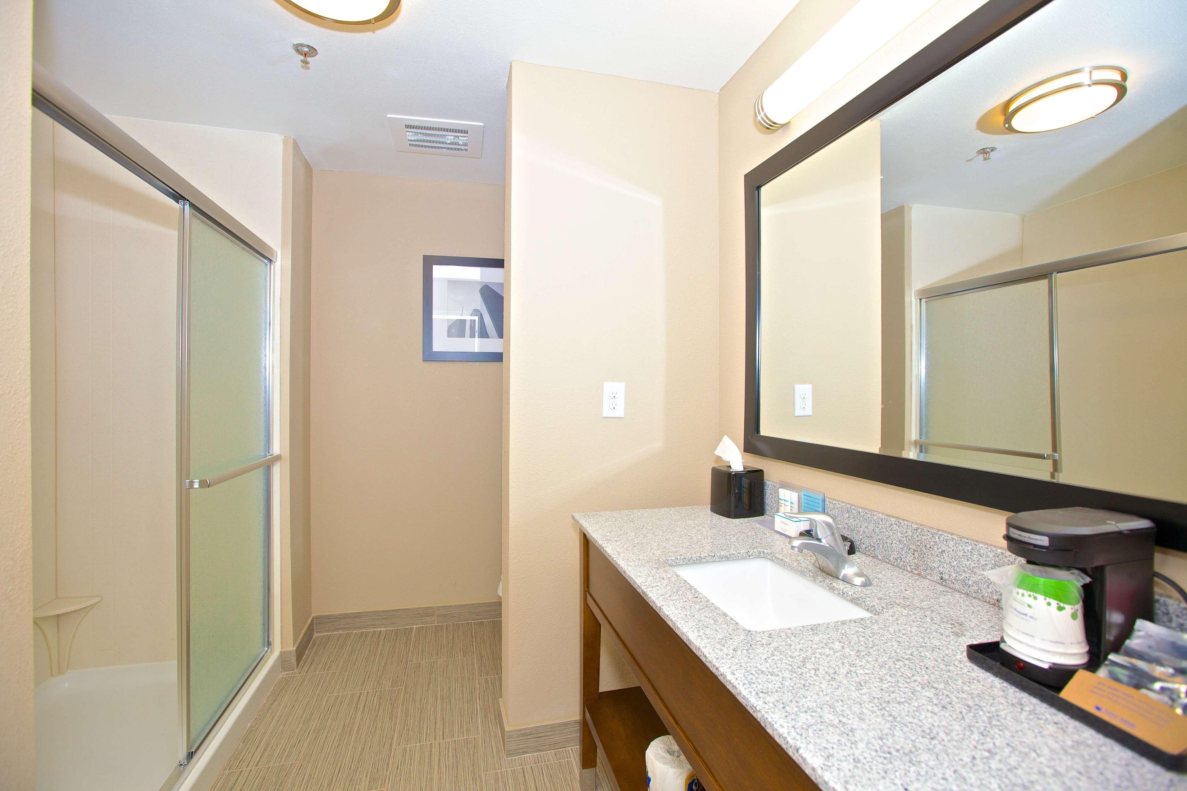 Hampton Atlanta Hotel 3*