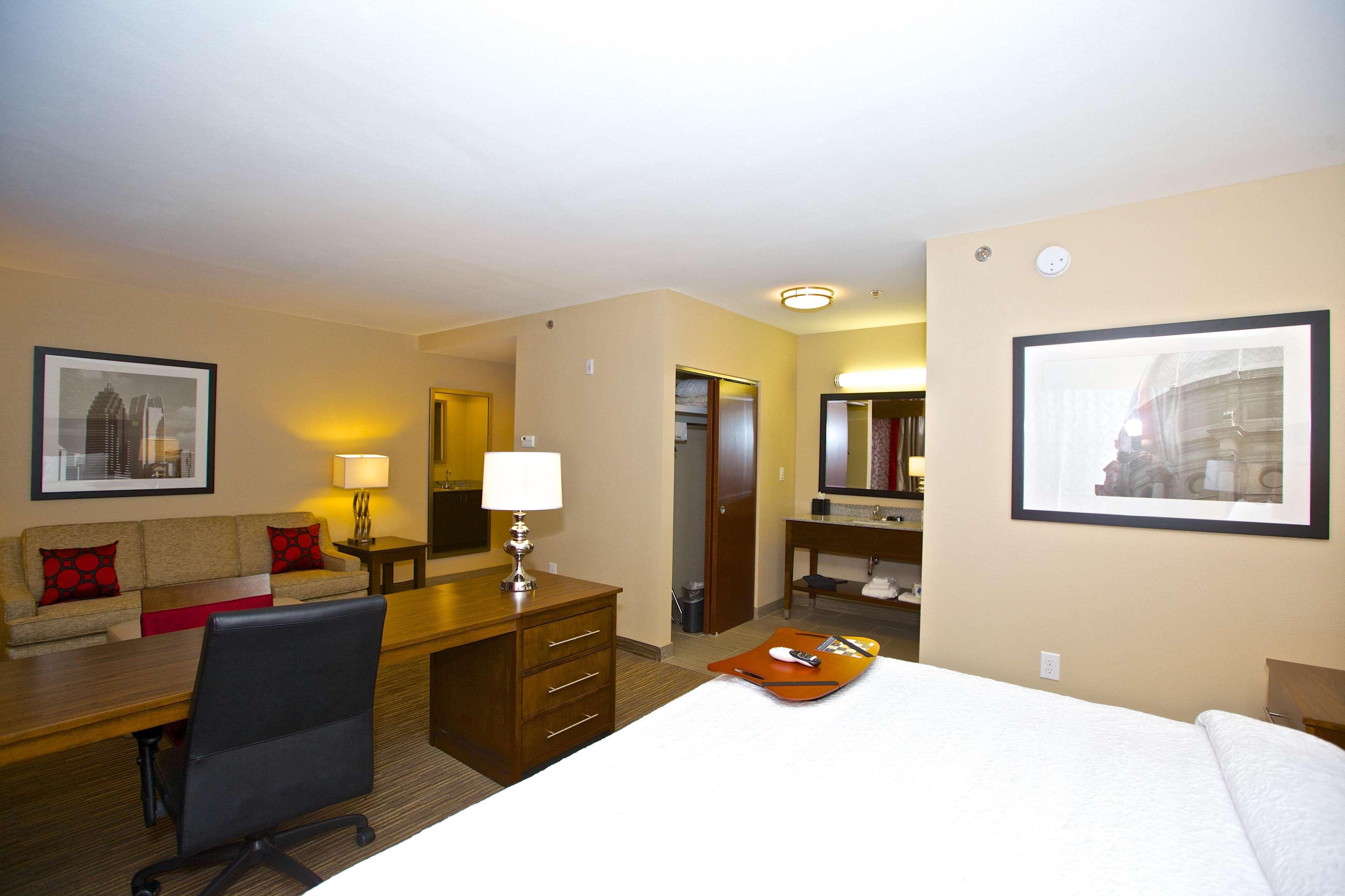 Hampton Atlanta Hotel 3*
