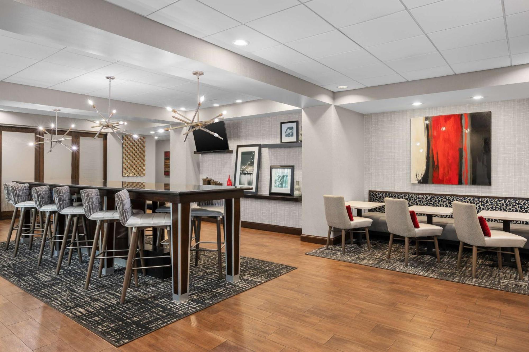 Hotel Hampton Atlanta 3*